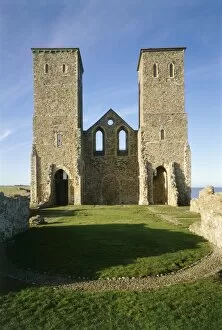 Reculver Towers Collection: Reculver Towers K960841