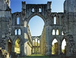Images Dated 3rd April 2008: Rievaulx Abbey J070050