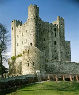 Norman Collection: Rochester Castle J860035