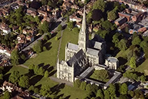 Images Dated 20th September 2021: Salisbury Cathedral 33306_029