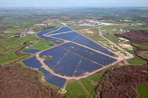 Images Dated 17th September 2021: Solar farm at Lyneham 29617_001