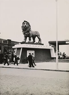 Art And Design Collection: South Bank Lion JRU01_01_129