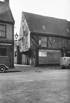 1940s Collection: St Marys Court a43_00977