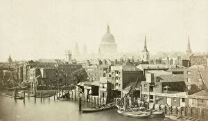 Cathedral Collection: St Pauls Cathedral viewed from Southwark Bridge RSL01_01_01