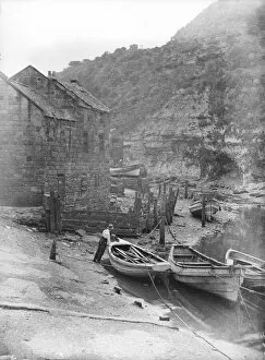 Images Dated 16th December 2021: Staithes Beck BB057002