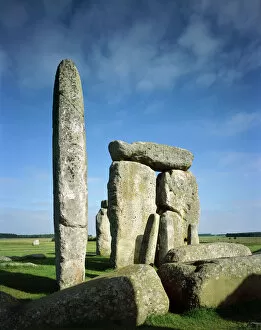 Archaeology Collection: Stonehenge J060031