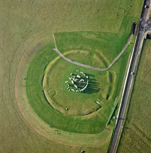 Ancient monuments from the Air Collection: Stonehenge N070698