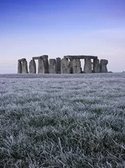 Images Dated 16th November 2007: Stonehenge N071261