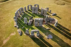 Ancient monuments from the Air Collection: Stonehenge N130044