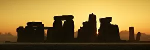 Sunrise and sunset Collection: Stonehenge at sunrise N120062