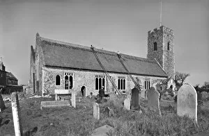 Cemetery Collection: Thatching a church, Suffolk BB98_14595