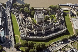 Images Dated 9th August 2022: Tower of London 35100_012