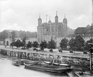 Norman Collection: Tower of London BL10013h