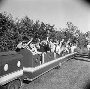 Fairs and carnivals Collection: Train ride JLP01_08_043913