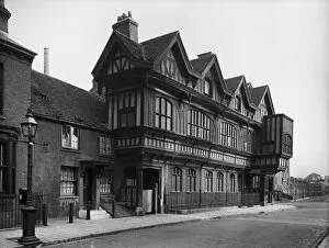 Images Dated 8th July 2021: Tudor House Southampton CC76_00271