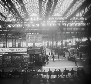 : Waterloo Station, London AA062061