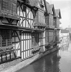 Canterbury Collection: The Weavers, Canterbury, Kent a019453