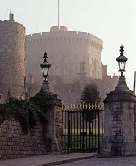 Images Dated 15th May 2007: Windsor Castle K011600