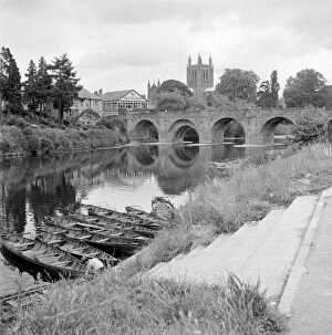 Inland boating Collection: Wye Bridge, Hereford a98_05099